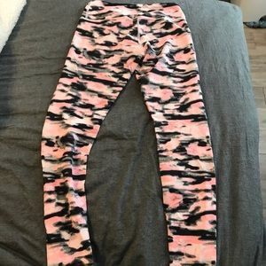 Lululemon Leggings-Pink Camo